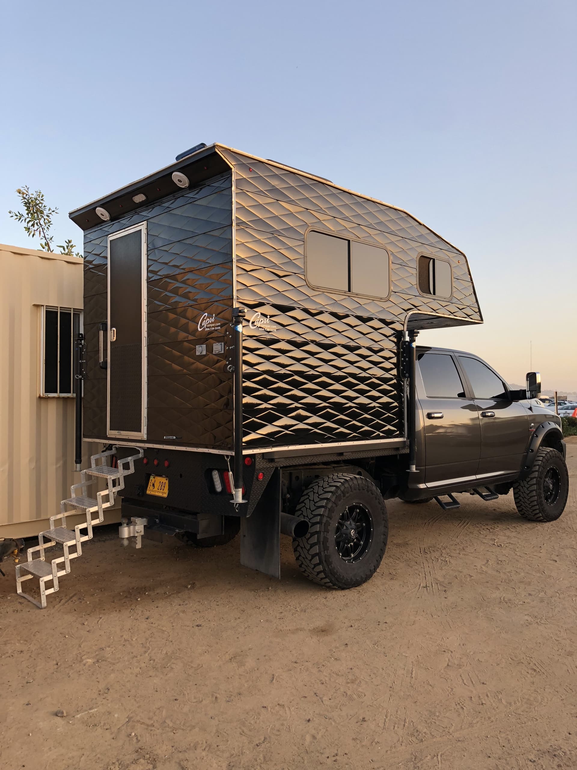 2017 Capri Retreat Flatbed Model