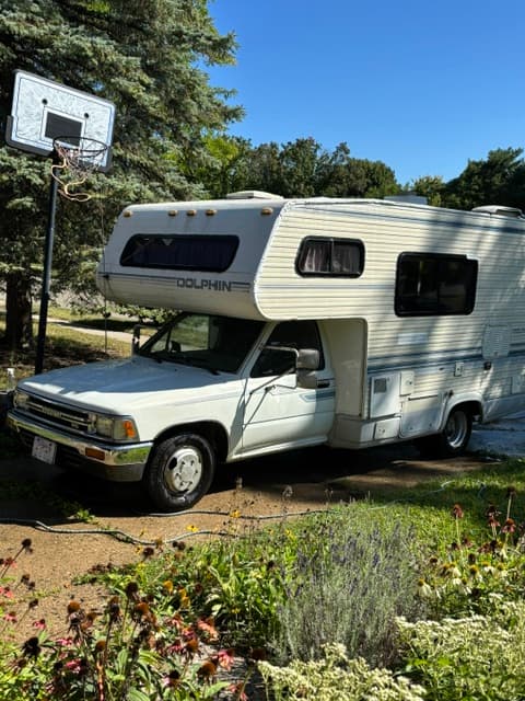 Toyota Dolphin 3.0L V6 1991