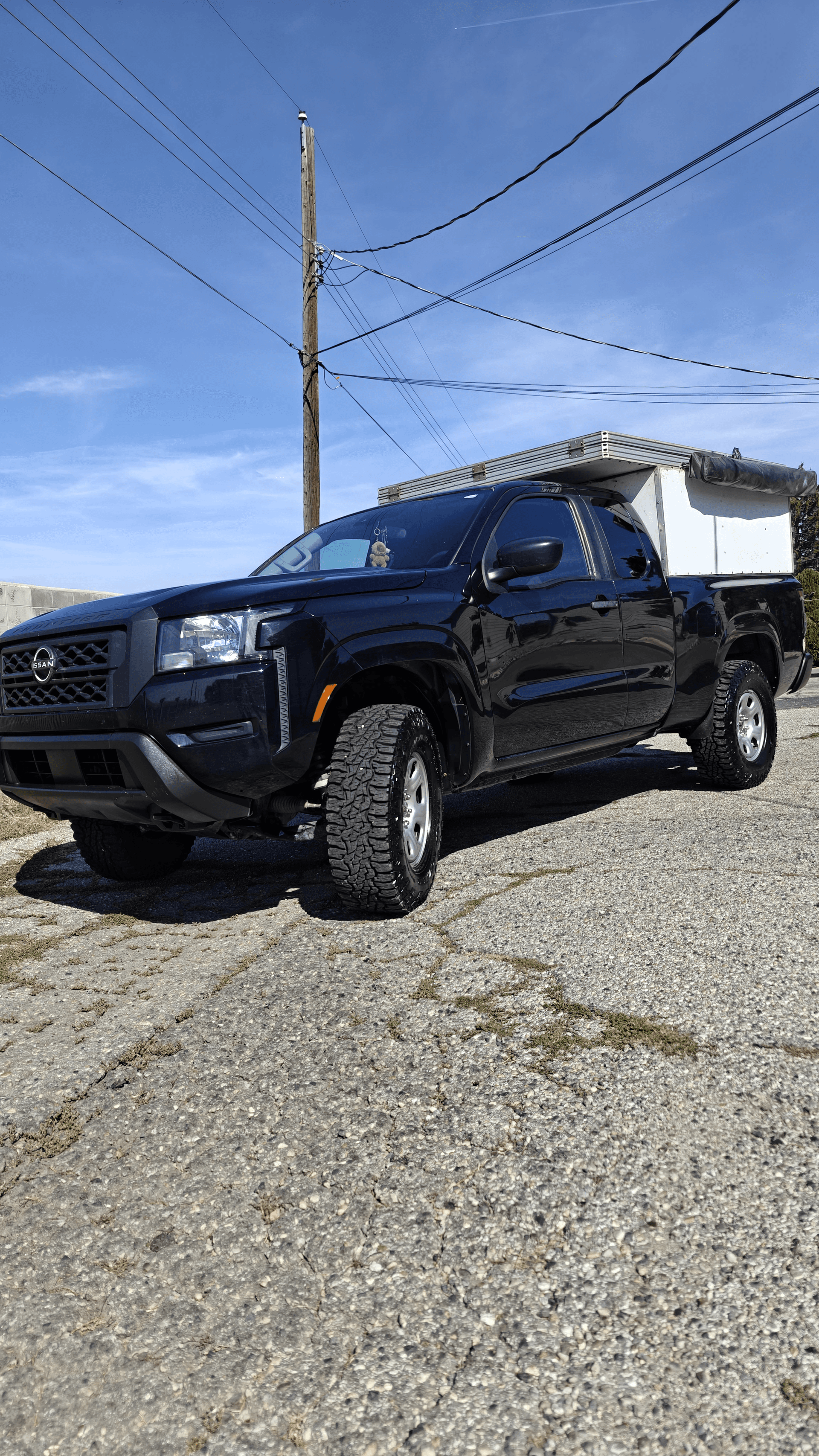 2022 4x4 Nissan frontier King cab with diy built pop up camper